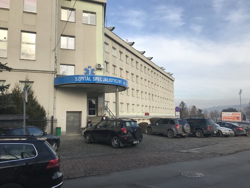 Nowy Sącz. SOR oblężony, szpital wstrzymuje planowe przyjęcia na oddziały
