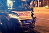 Bielsko-Biała. Wypadek z udziałem karetki. Ambulans wjechał na skrzyżowaniu na czerwonym świetle