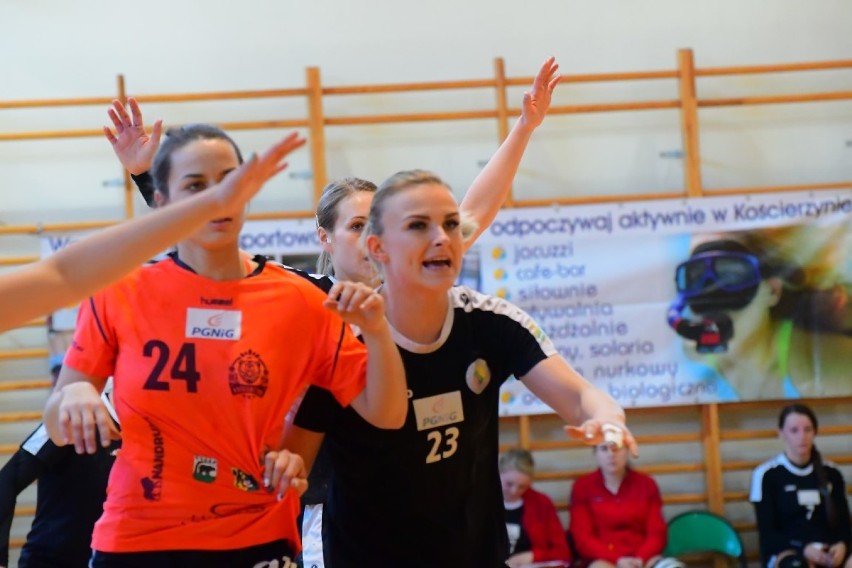 Korona Handball Kielce - KPR Jelenia Góra 21:23, UKS PCM Kościerzyna - KPR Kobierzyce 28:21