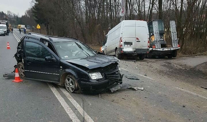 Wypadek w Tymowej. DK 75 Brzesko-Nowy Sącz zablokowana [ZDJĘCIA]