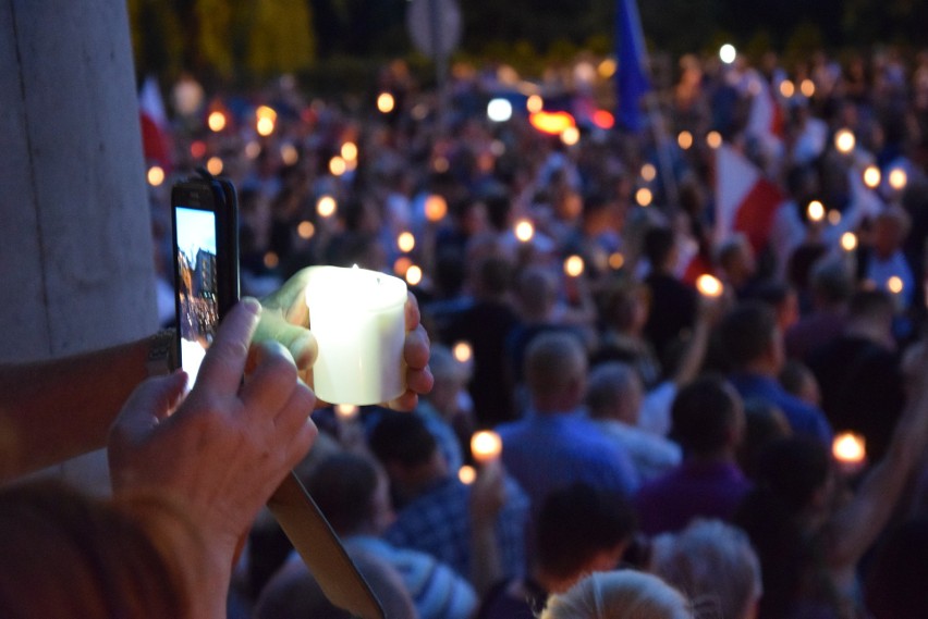 Czwartkowy protest przed Sądem Okręgowym w Katowicach