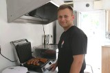 Tu zjemy hot dogi z całego świata - Wściekły Pies ruszył w Kielcach [WIDEO] 