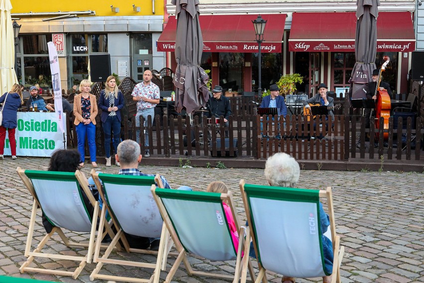 Piątkowy koncert na rynku Siennym w Szczecinie. Muzyczna uczta!