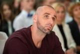 Marcin Gortat: Hejterzy nie śpią, a liczba fake newsów zalewa media każdego dnia. Ludzie coraz częściej zapominają o racjonalnym myśleniu