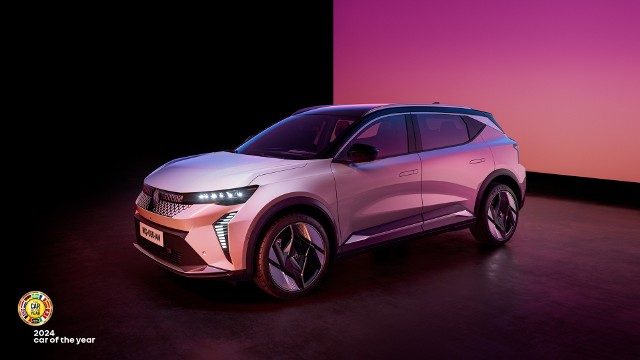 Można już składać zamówienia na nowy model, a pierwsze egzemplarze samochodów trafią do sieci Renault już wkrótce. Renault Scenic E-Tech Electric kosztuje od 202 900 zł.