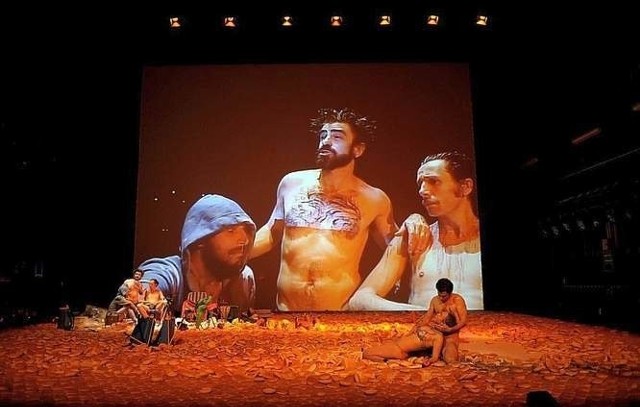 Kontrowersyjny pokaz "Golgoty Picnic" w teatrze Kana został odwołany.