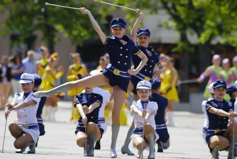 POM-PA 2012. Międzynarodowe Prezentacje Mażoretek, Tamburmajorek i Cheerleaderek przyciągnęły tłumy (zdjęcia)