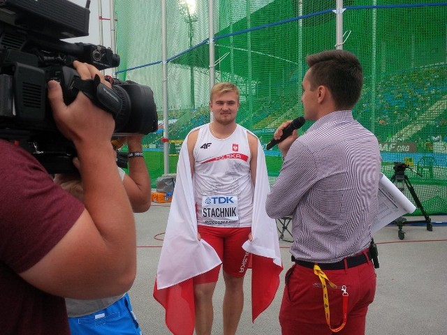 Oskar Stachnik (w środku) wicemistrzem świata juniorów