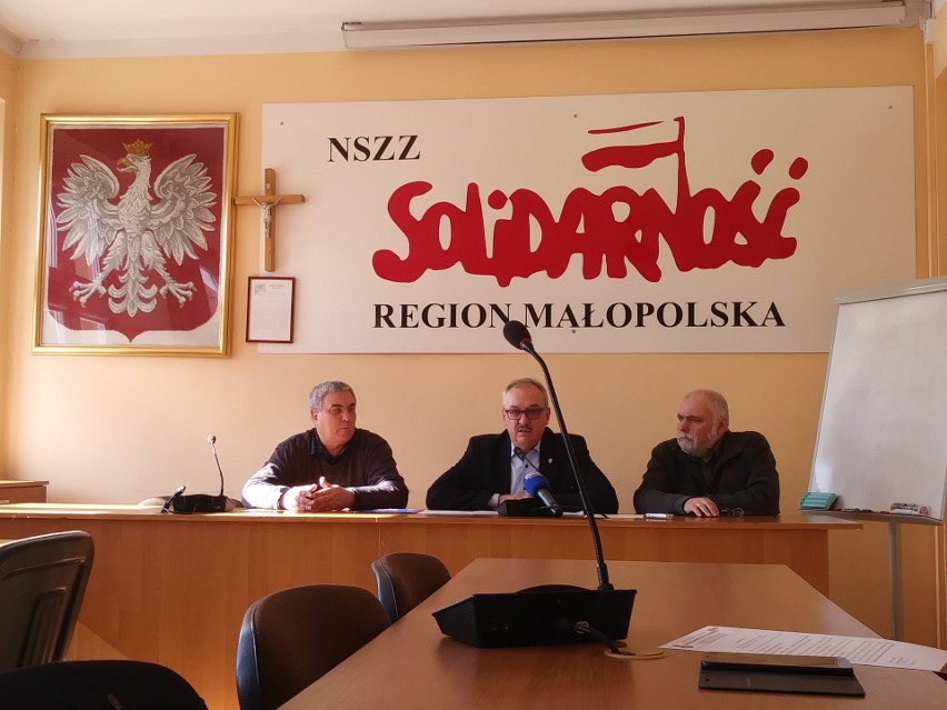 Nauczyciele z małopolskiej "Solidarności" okupują kuratorium w Krakowie [ZDJĘCIA]