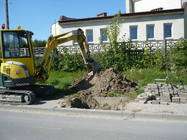 Budowa kanalizacji w Woli Wiśniowej.