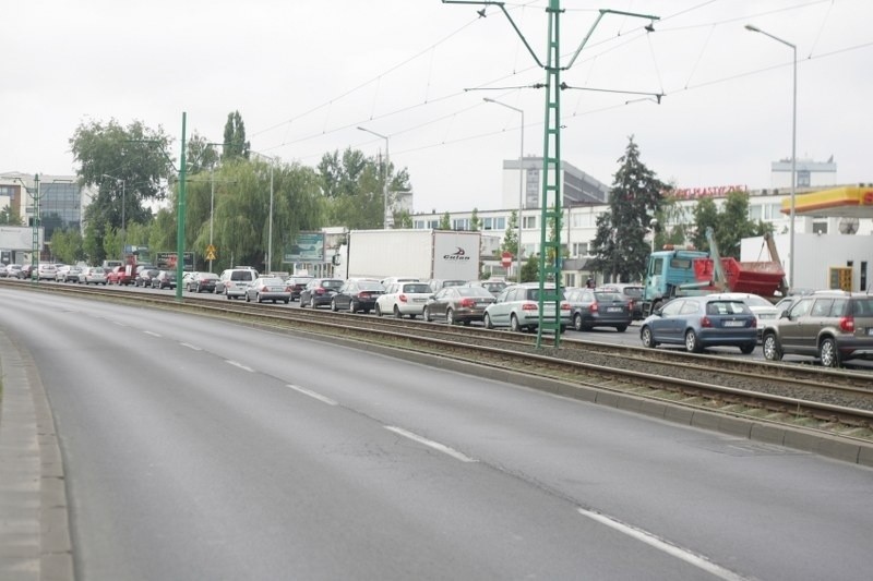 Remont torowiska na skrzyżowaniu Baraniaka i Jana Pawła II...