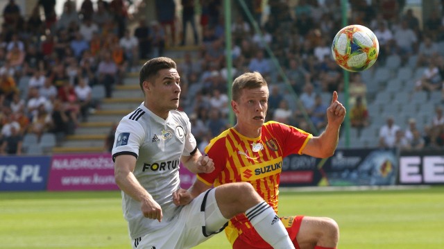 Korona Kielce zagra z Wisłą Płock 19 października. Na zdjęciu Jakub Żubrowski, pomocnik Korony.