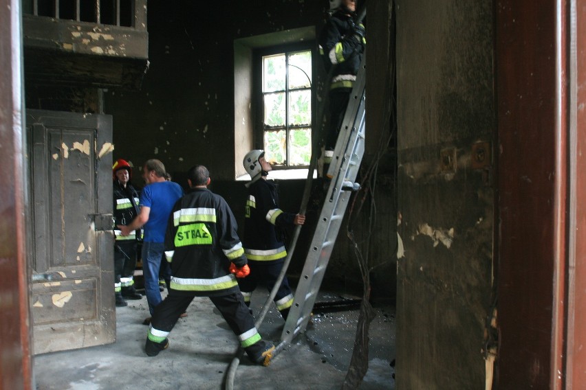 Międzyrzecze Górne: Pożar zakrystii w kościele ewangelickim. Trwa akcja strażaków