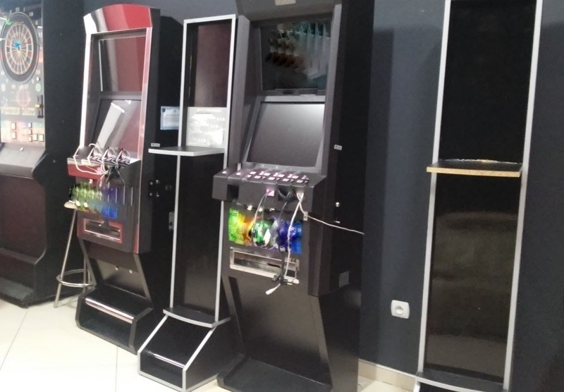 W Leżajsku funkcjonariusze KAS zatrzymali nielegalne automaty do gier hazardowych [ZDJĘCIA]