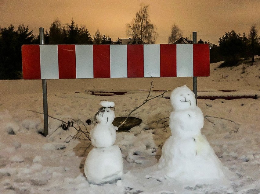 Kliknij w galerię i zobacz niezwykłe zdjęcia bałwanów...