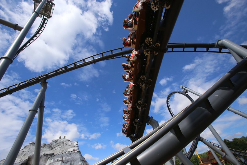 Legendia: Lech Coaster [OTWARCIE 1 LIPCA] Pierwszy przejazd za nami WIDEO, ZDJĘCIA