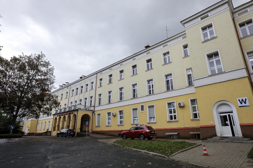 Budynek W i K w szpitalu na Pomorzanach w Szczecinie już po przebudowie [ZDJĘCIA]