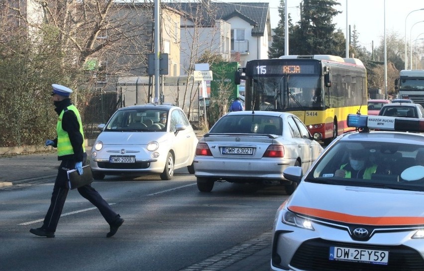 Wypadek na ul. Strachocińskiej we Wrocławiu 17.12.2020