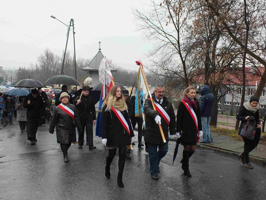 Uroczyste obchody Świętej Barbary w Starachowicach. Ulicami miasta przeszła procesja... w deszczu (ZDJĘCIA)