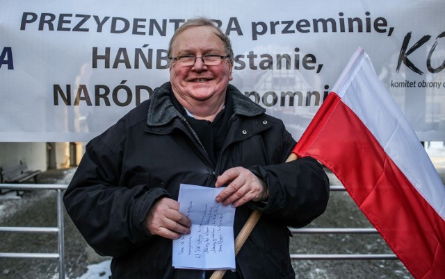 Aleksander Hall:  Zachęcam Polaków do czujności i aktywności