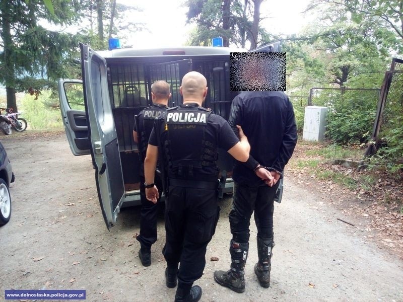 Areszt i 4 tys. zł grzywy za nielegalny wjazd do lasu 