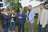 Słabo to widzę... - Andrzej Szejna o zakupie ziemi od Kościoła przez premiera Mateusza Morawieckiego