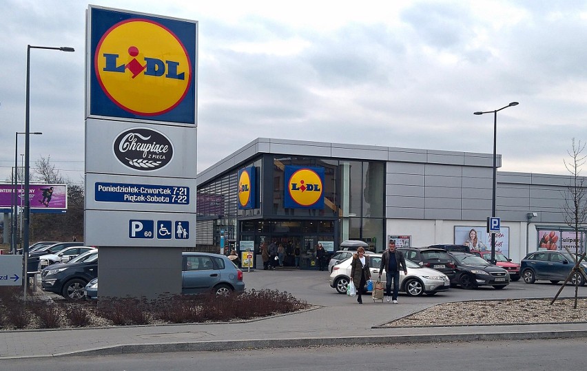 Lidl obecny jest w Polsce od 2002 roku. Dziś jednak stał się...