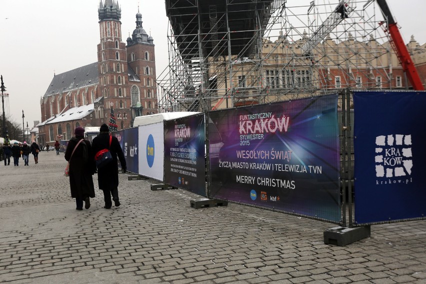 Kraków. Nowe zasady wjazdu na Rynek [ZDJĘCIA, WIDEO]