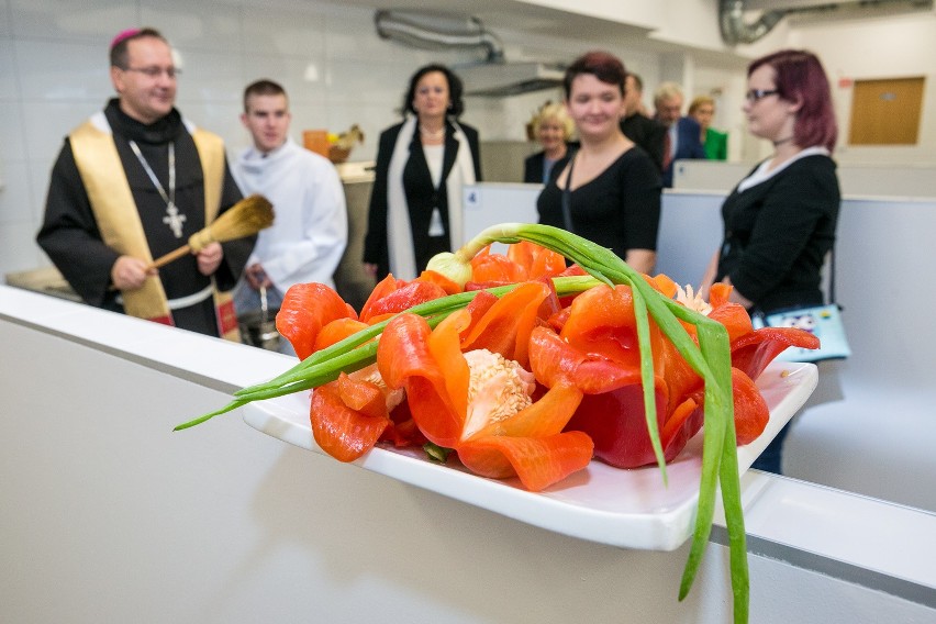 Kraków. Nowoczesne pracownie gastronomiczne dla 600 uczniów szkoły przy ulicy Miechowity[ZDJĘCIA]