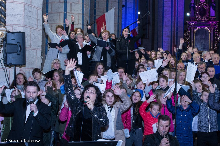 "Stargard dla Niepodległej". Niezwykły koncert muzyki patriotycznej i sakralnej [ZDJĘCIA, WIDEO]