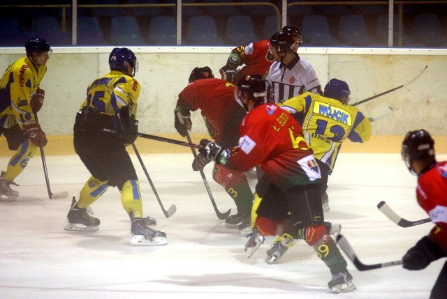 Orlik pokonał Naprzód 5 - 3.