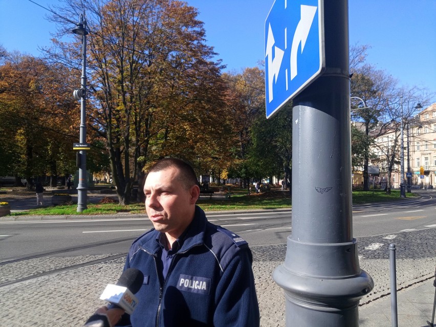Konferencja o systemie Stop-Fon przy Placu Wolności w Katowicach