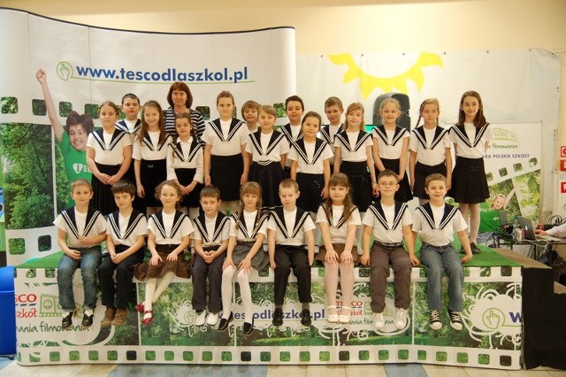 Uczniowie kl.II b SP 11 w Przemyślu wygrali dla swojej szkoły nowoczesną pracownię multimedialną.