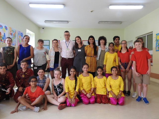 Brave Kids z występami w Strzeżonym Ośrodku dla Cudzoziemców w Przemyślu.