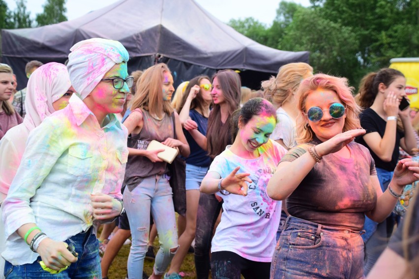 Festiwal Kolorów w Białymstoku na KampDays. Kolorowy zawrót głowy [ZDJĘCIA,WIDEO]