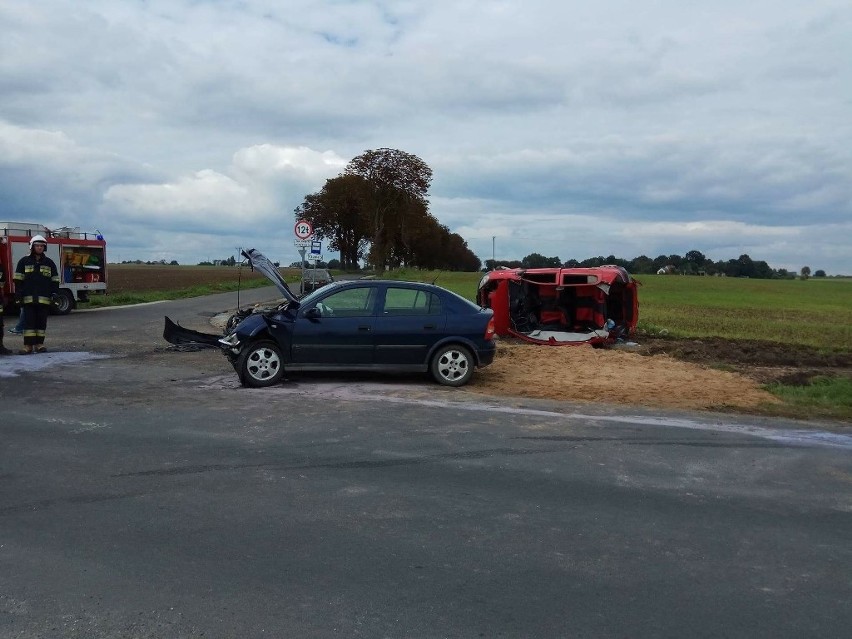 Wypadek we wsi Czaple (gm. Płużnica). Cztery osoby zostały...