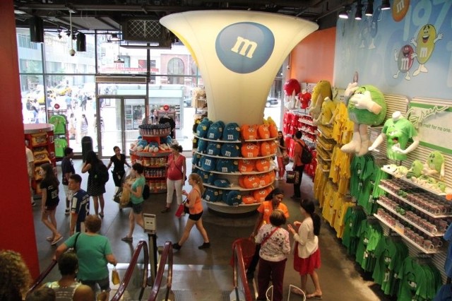 M&M's World w Nowym Jorku przyciąga każdego dnia rzesze turystów.