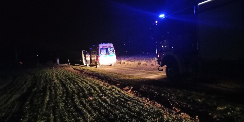 Tragedia na torach w Zagórzanach. Pieszy zginął na przejeździe kolejowym w powiecie gorlickim. Pociągiem podróżowało 120 osób