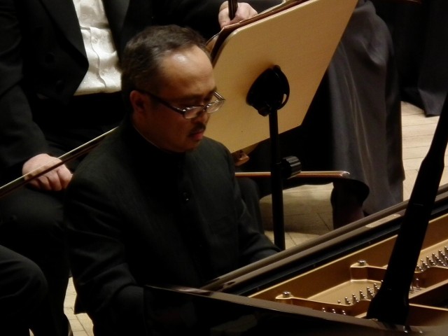 Solisastą sobotniego koncertu Filharmonii Poznańskiej był wietnamski pianista Dang Thai Son