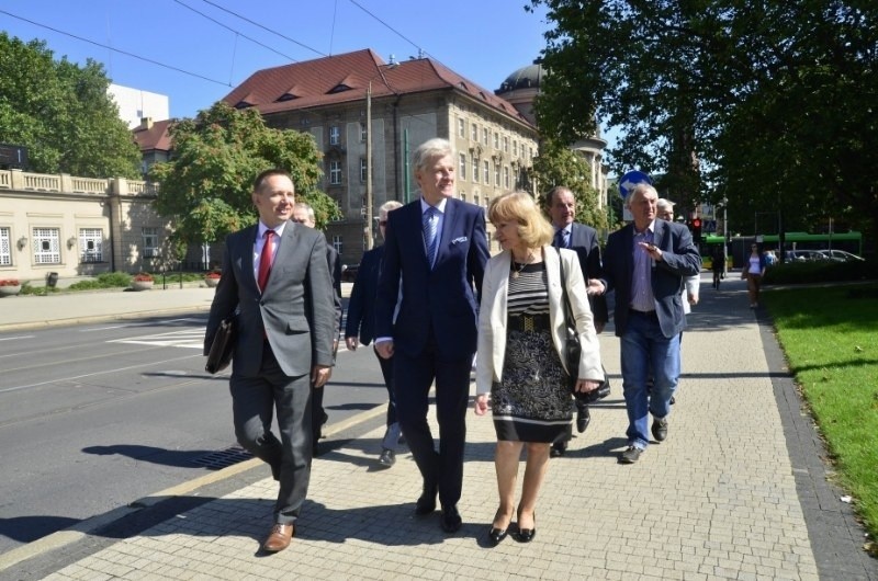 Niezależny komitet Ryszarda Grobelnego" Teraz Wielkopolska"...