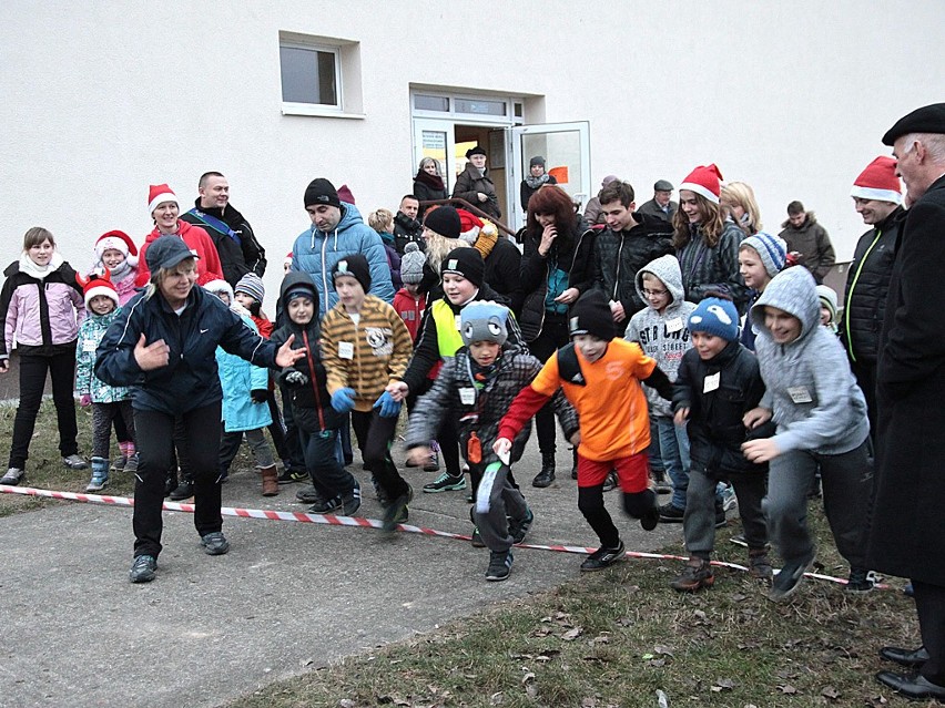 Bieg na dystansie 800 m wystartował prezydent Robert...