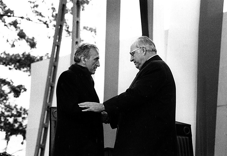 Tadeusz Mazowiecki i Helmut Kohl w Krzyżowej 1989