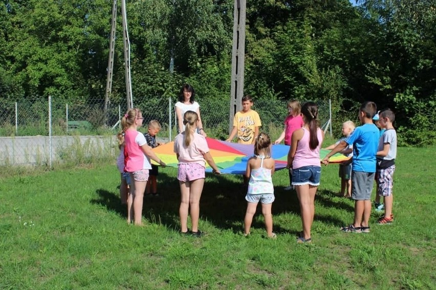 Podczas pikniku zostały przygotowane liczne atrakcje dla...