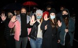 Protest kobiet w Grodkowie. Mieszkańcy w piątek po raz trzeci wyszli na ulice