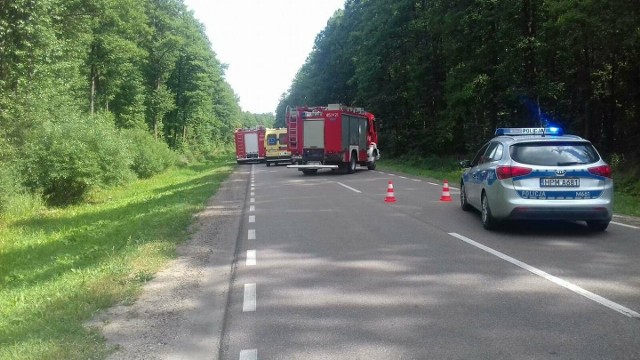Do wypadku doszło w niedzielę przed godz. 16. Na DK 65 w rejonie miejscowości Chraboły zderzyło się pięć pojazdów. Na szczęście nie doszło do tragedii, ale jedna osoba została poszkodowana.