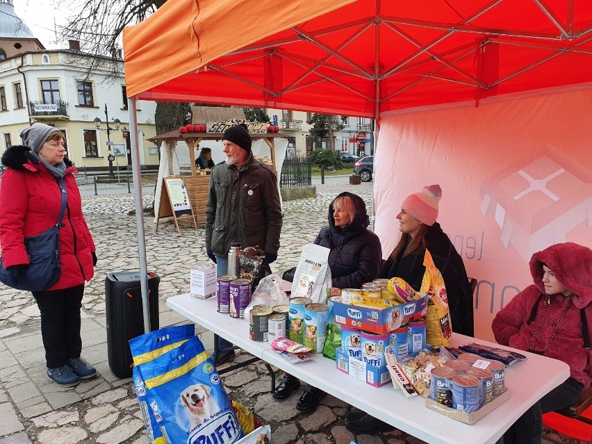 Około 500 kg karmy dla psów i kotów, przekazali mieszkańcy...