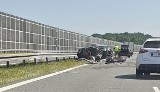 Damienice. Wypadek na autostradzie A4 w Damienicach z powodu pękniętej opony, powstał potężny korek [ZDJĘCIA]