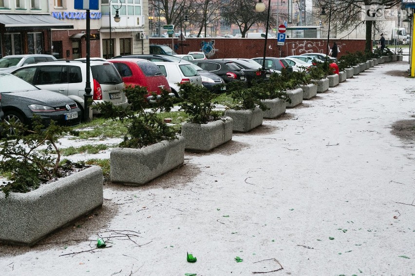 Spadł mały śnieg i na drogach ślizgawka [PROGNOZA POGODY]