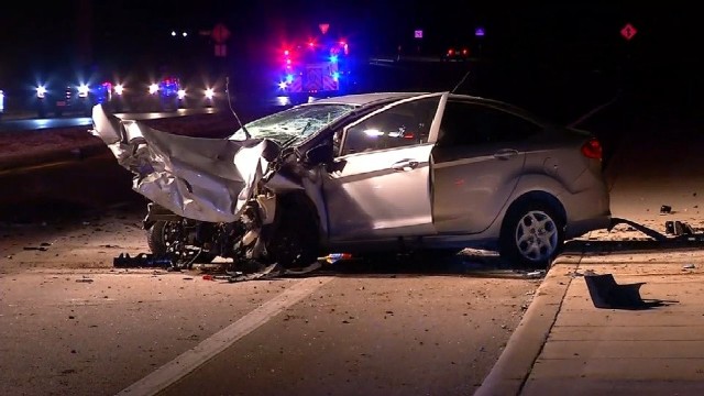 Poważny wypadek na drodze krajowej nr 15 w Kowalewie Pomorskim. Na ul. Brodnickiej zderzyły się z sobą trzy samochoddy: Mercedes A170, Audi B-5 oraz Seat Cordoba. Jedna osoba została poszkodowana.Wprowadzono ruch wahadłowy, utrudnienia potrwają ok. 3 godzin.Piraci drogowi w regionie. Niemal doprowadzili do tragedii!  [wideo - program Stop Agresji Drogowej 4]