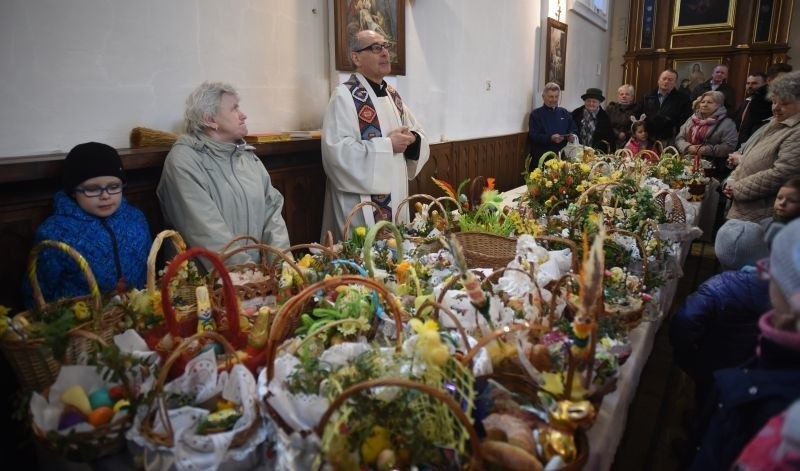 Święcenie pokarmów w kościołach